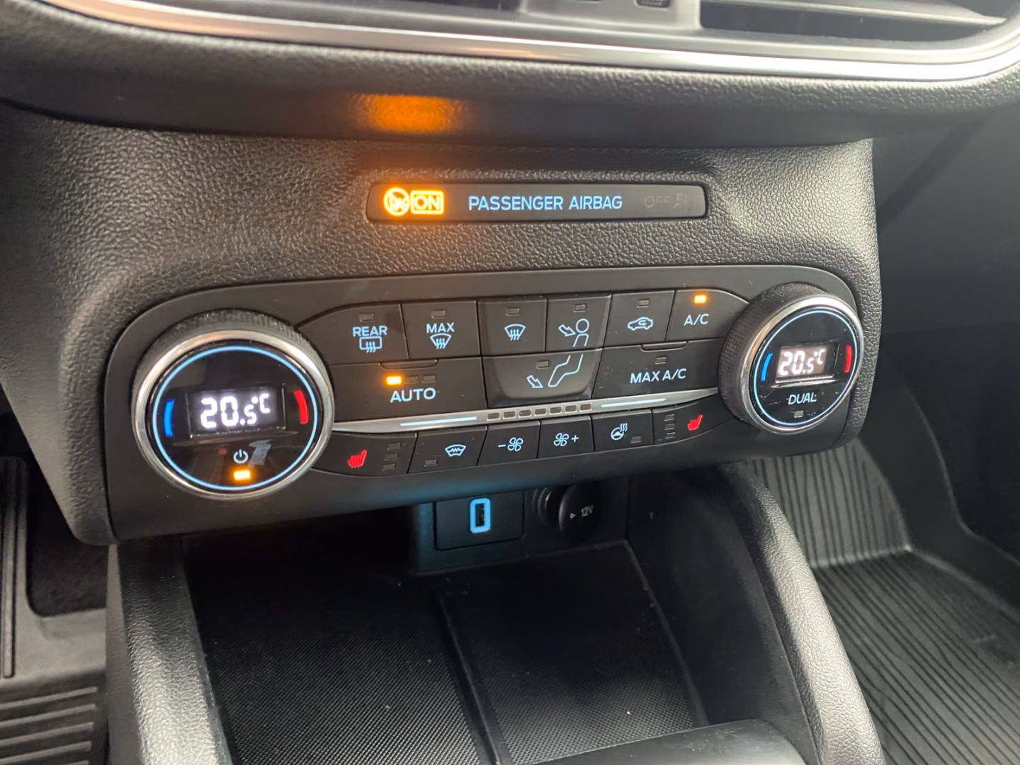 Ford Focus Turnier 1.5 EcoBoost Active *LED*ACC*Navi*, миниатюра 20