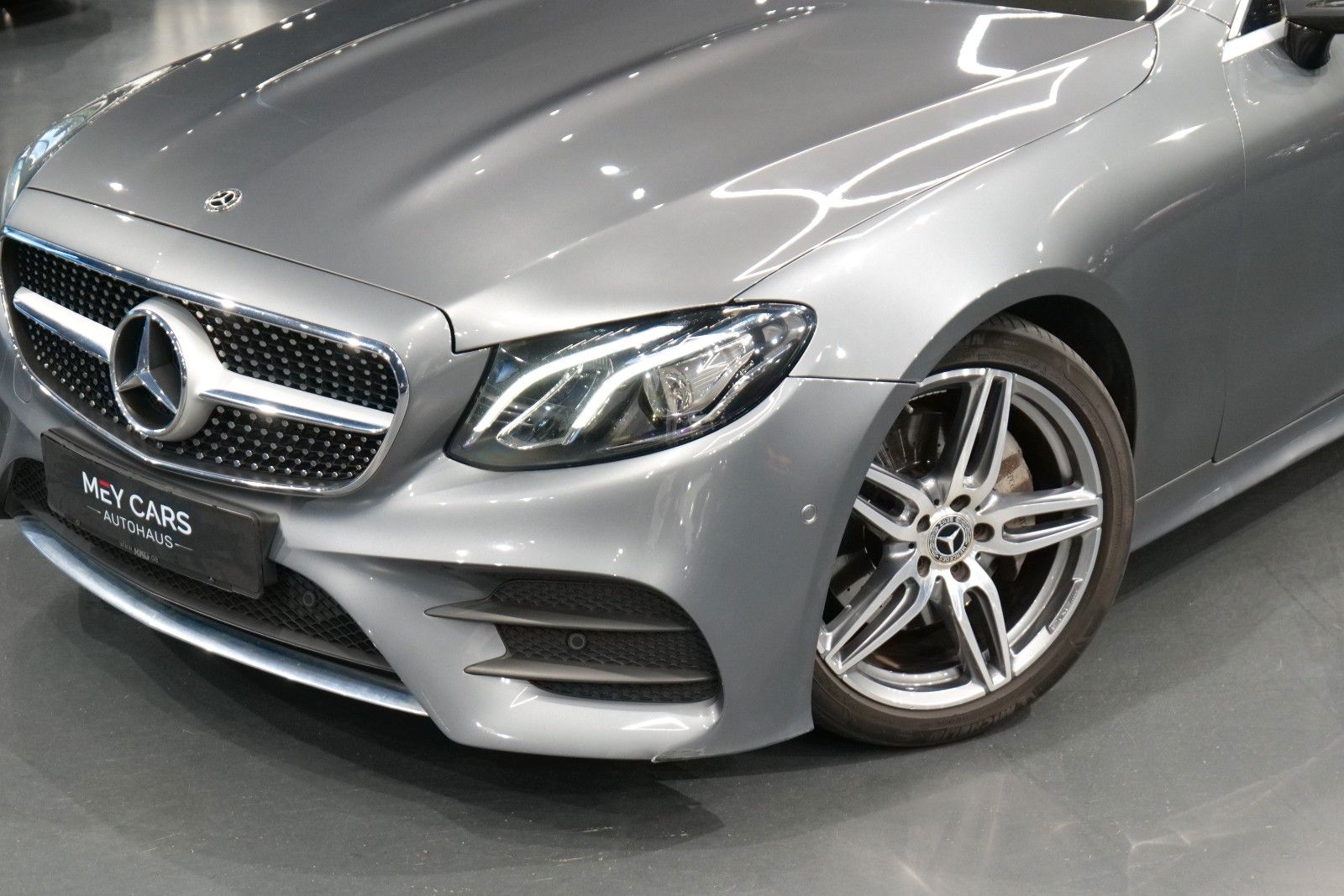 Mercedes-Benz E 220 d Cabrio AMG LED foto 4