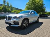 BMW X4 xDrive20d xLine Pano HUD LC-Plus AHK HiFi - BMW X4 in Duisburg