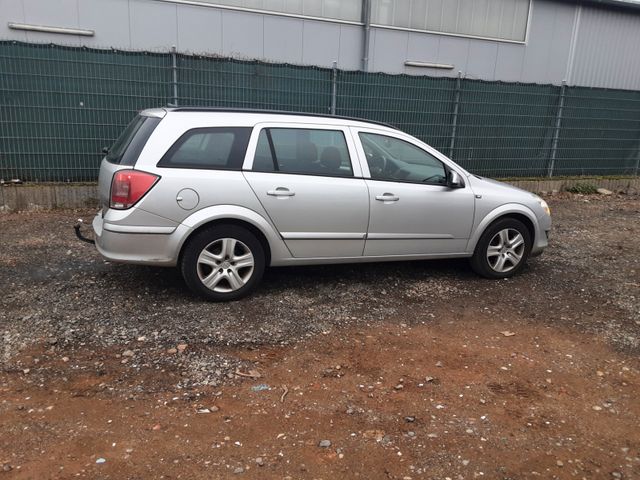 Opel Astra H Caravan Edition 1.9 DIESEL