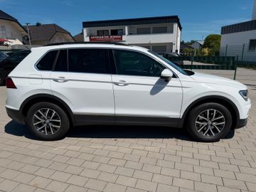 Volkswagen Tiguan - 4