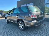 Lexus RX 300 - 3.0 l lkw nr. 2710 - Lexus RX 300 Gebrauchtwagen