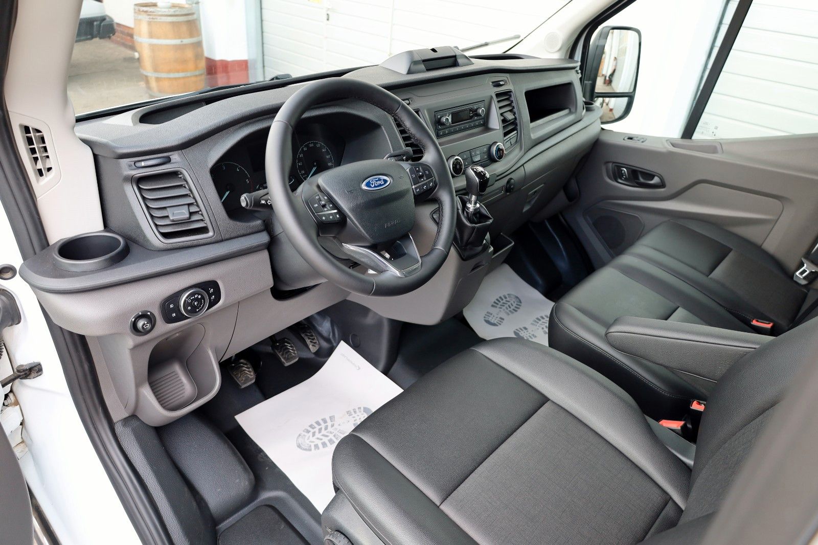 Fahrzeugabbildung Ford Transit Pritsche 350 L3 Doka Trend,5J. Garantie!