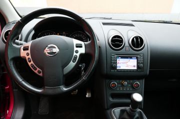 Fahrzeugabbildung Nissan Qashqai I-Way 4X4 Navi/Panorama