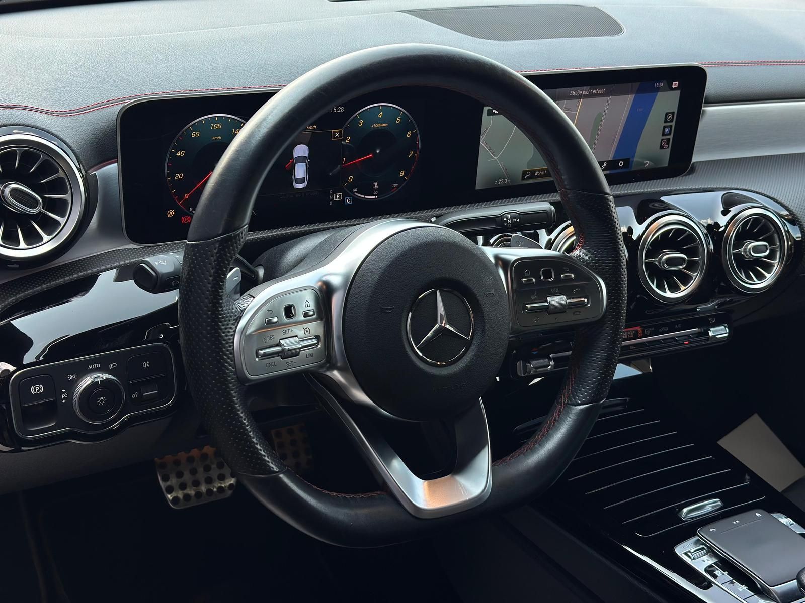 MERCEDES-BENZ CLA180 AMG LED#NAVI#TEMPO#SPUR#TOT#KLIMA#CAM#SHZ - Image 22