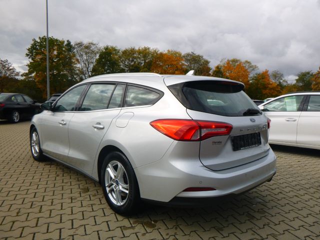 Fahrzeugabbildung Ford Focus Turnier 1,5 EcoBoost >NAV/Sitzheiz/PDC<