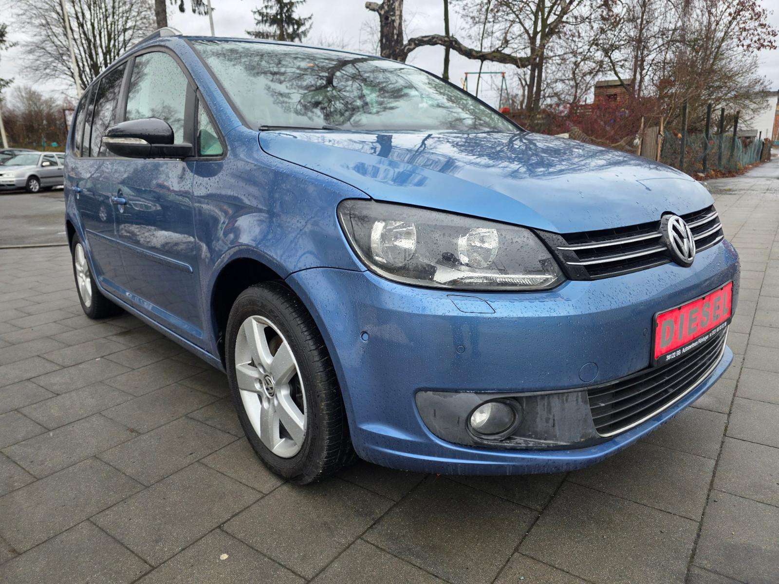 Volkswagen Touran 1.6 TDI DSG Style,Navi,Panorama,Euro5