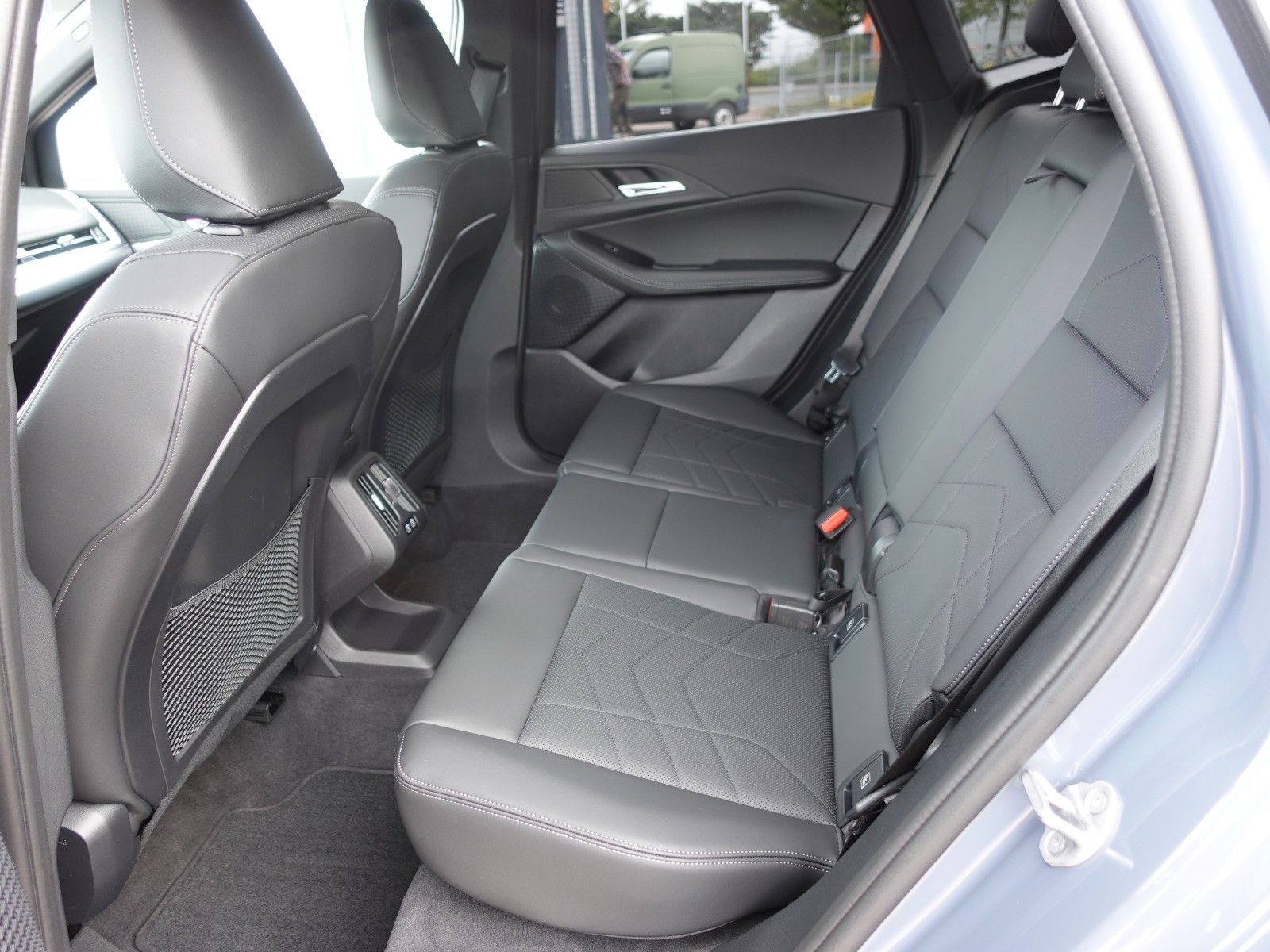 Fahrzeugabbildung BMW 218i Active Tourer Aut. DCT Ad.LED/AHK/el.Heckkl