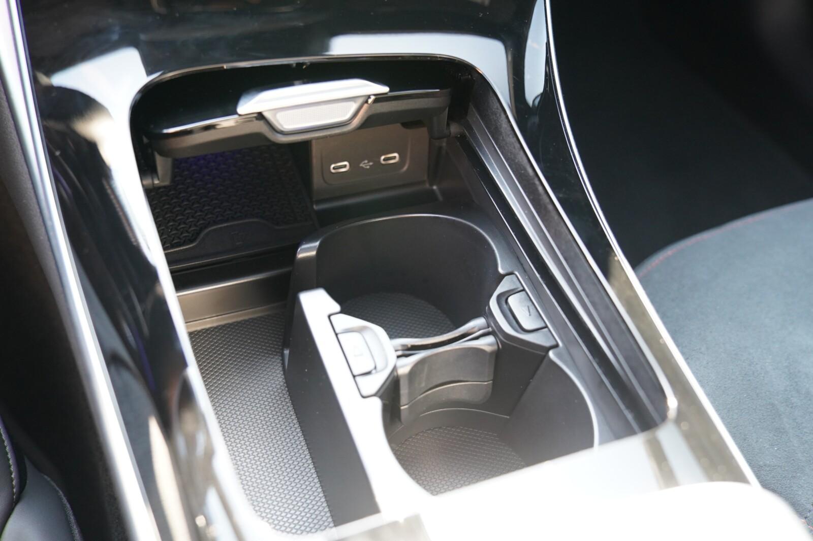 Mercedes-Benz AMG C 43 4MATIC Premium NIGHT PANORAMA STANDHEIZ