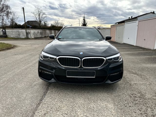 BMW 530d xDrive Touring A -