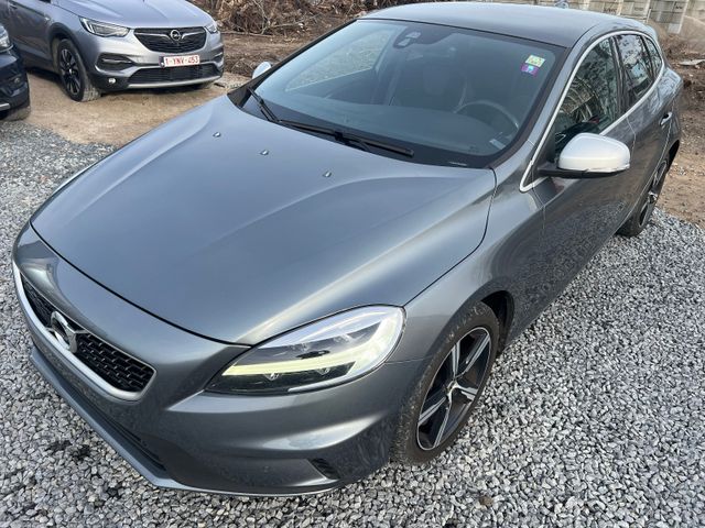 Volvo V40 R-Design