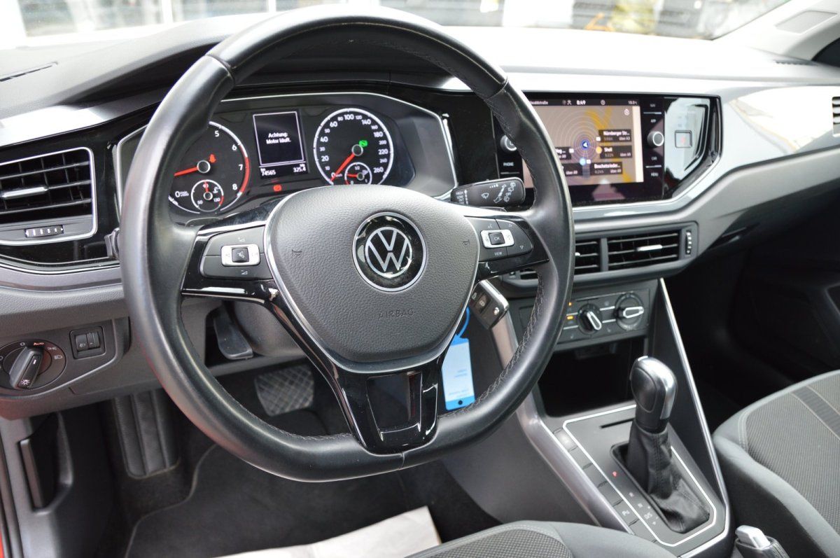 Fahrzeugabbildung Volkswagen Polo VI   Highline Automatik Navi