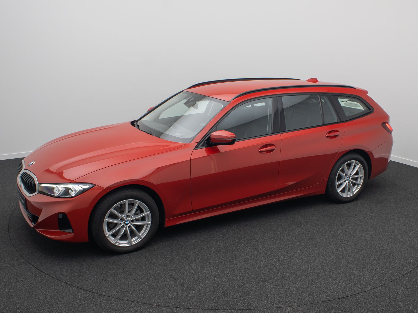 Fahrzeugabbildung BMW 320d xD DAB Alarm HUD HiFi Sportsitz Geschwindig