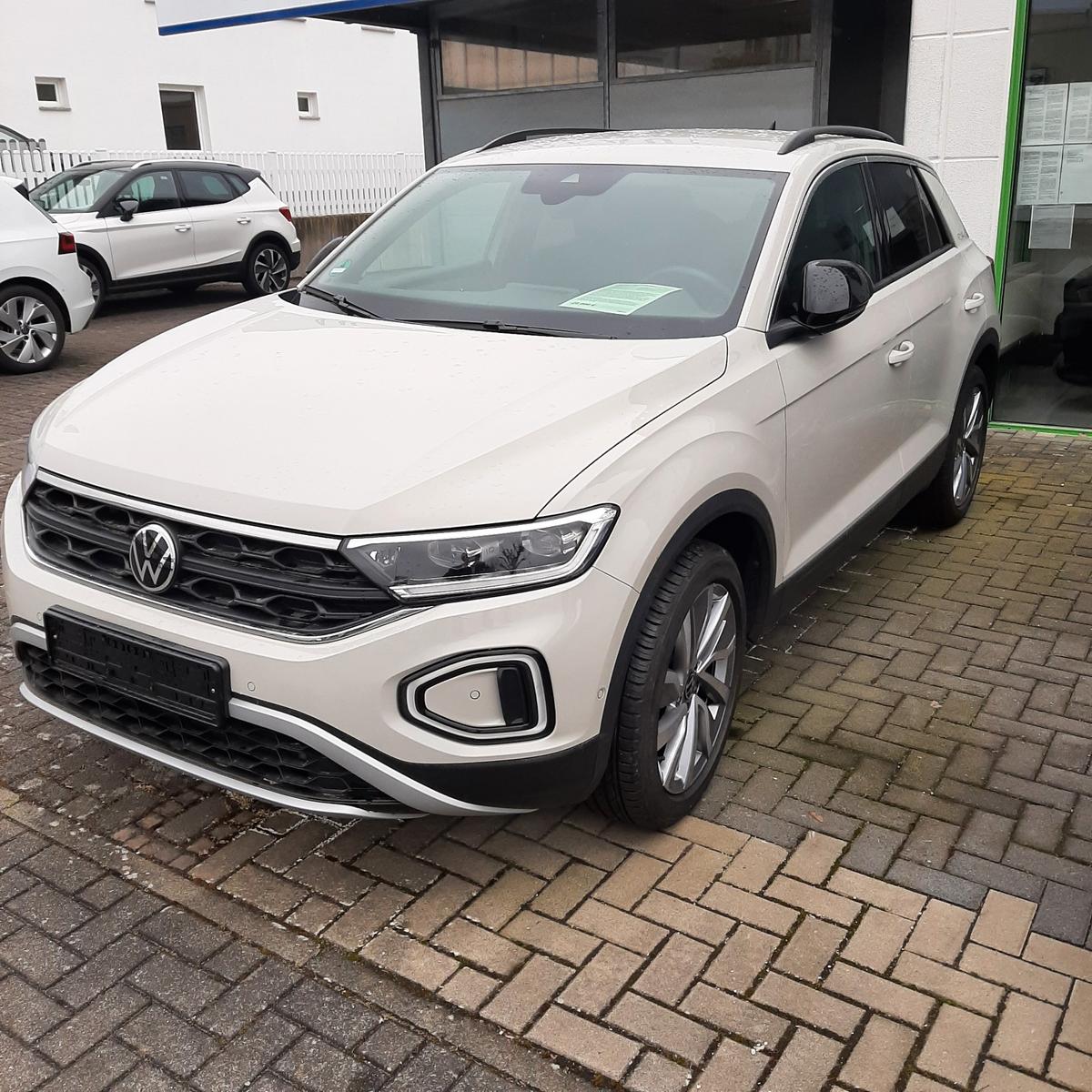 Volkswagen T-Roc 1,5TSI Autom.GOAL 18"Alu-Navi-Kamera-LED