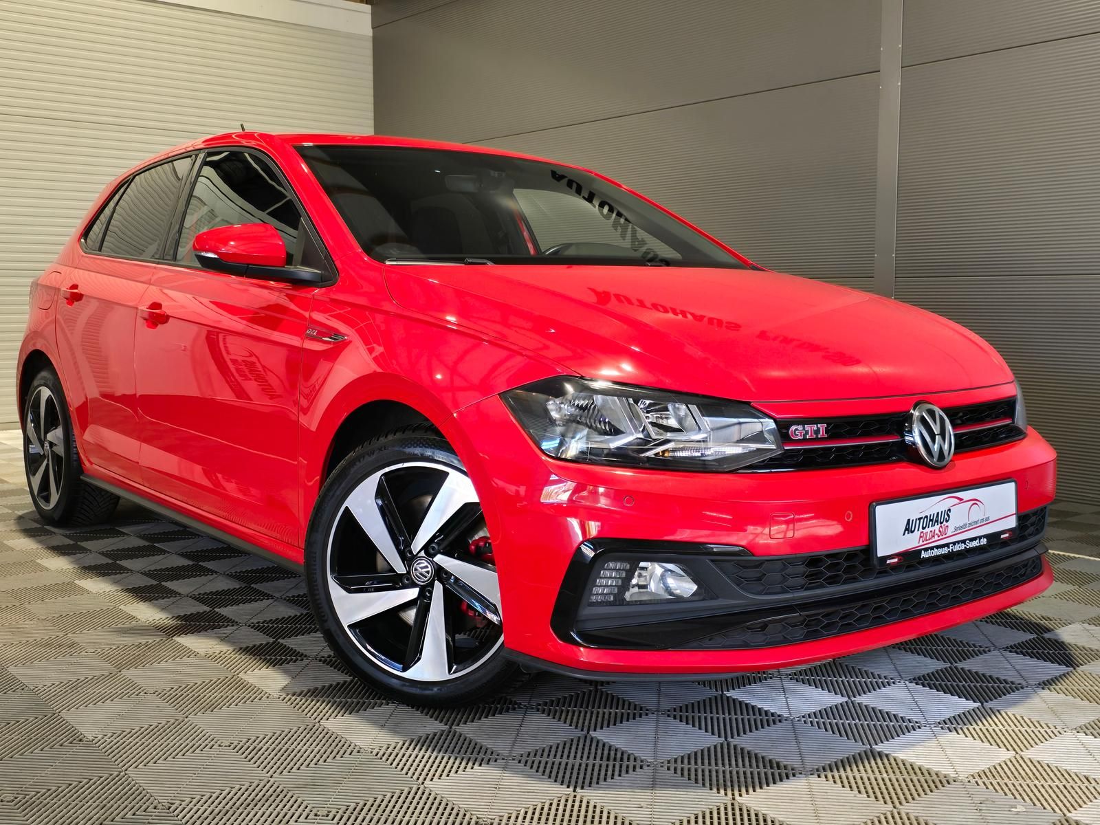 VW Polo GTI 2.0 TSI°LED°PDC°Navi°Shzg°FSE°BT°Klima
