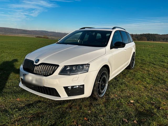 Skoda Octavia 2.0 TDI DSG RS Combi RS