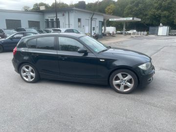 BMW 118 - 4