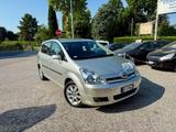Toyota Corolla Verso 1.8 Ok NEOPATENTATI - graue Toyota Corolla Verso