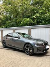 BMW 320i Sport Line Automatik  - BMW 320 aus 2019