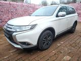 Mitsubishi Outlander Edition 100 2WD 2.0MIVEC MKLampe aktiv - Mitsubishi Outlander Gebrauchtwagen in Chemnitz