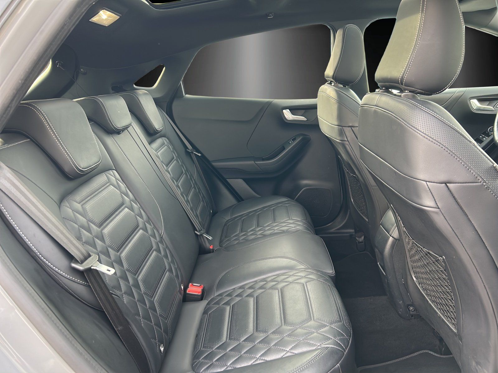 Fahrzeugabbildung Ford Puma 1.0 ST-Line Vignale LED/ACC/KAMERA/AHK/PANO