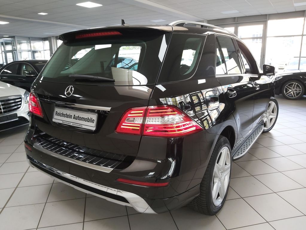 Mercedes-Benz ML 350 CDI AMG DISTR TOTW KAMERA COMAND LEDER