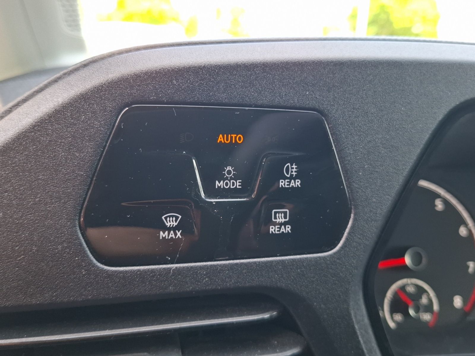 Fahrzeugabbildung Volkswagen Caddy TSI Kasten EcoProfi Klima DAB PDC
