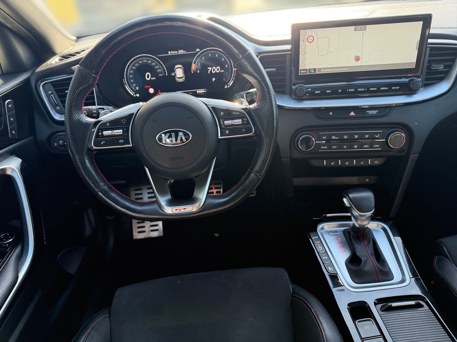 Fahrzeugabbildung Kia PROCEED 1.6T DCT7 GT NAV KOMF GD BASTUCK