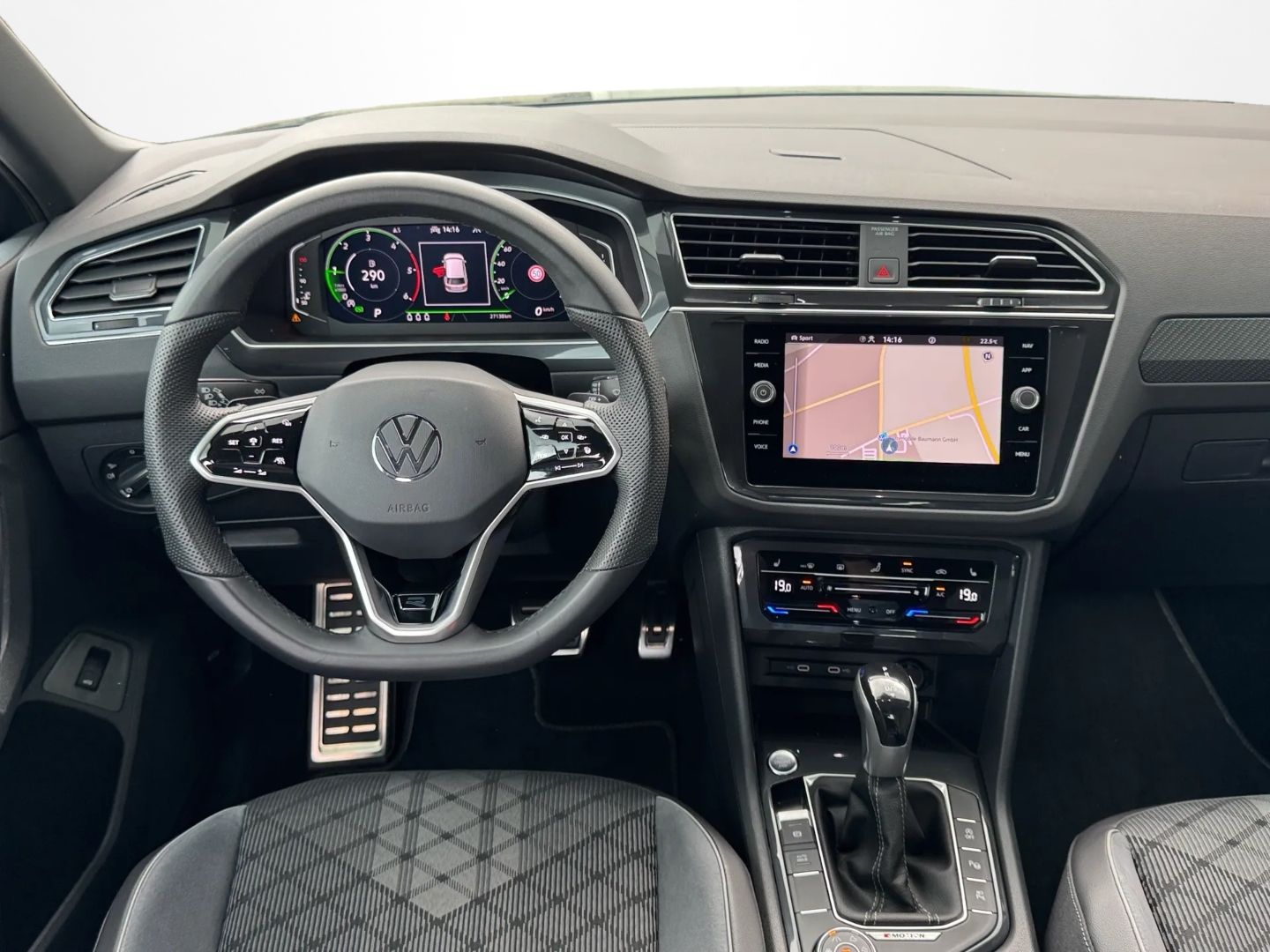 Tiguan 2.0 TDI 4M R-LINE *AHK*MATRIX*EASYOPEN*