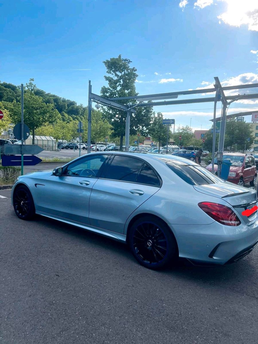 MERCEDES-BENZ Mercedes-Benz C 220D*AMG LINE Bluetec*Auto...