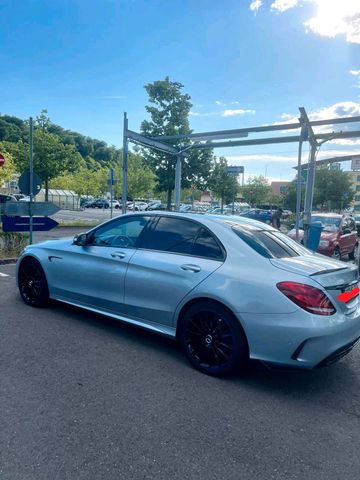 MERCEDES-BENZ Mercedes-Benz C 220D*AMG LINE Bluetec*Auto...