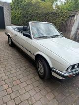BMW e 30 Crabrio  325 - BMW 325 in Oldenburg