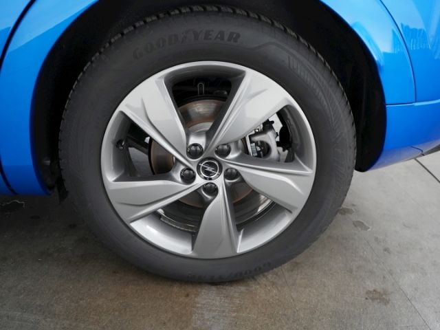 Grandland GSe PHEV 4X4 AT+AHK+LED+NAVI+360 GRAD 