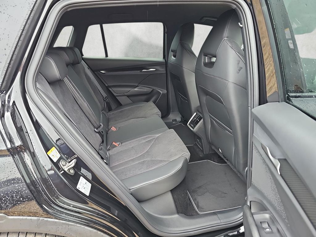 SKODA Elroq 85 Sportline Matrix Keyless Kamera - Bild 8