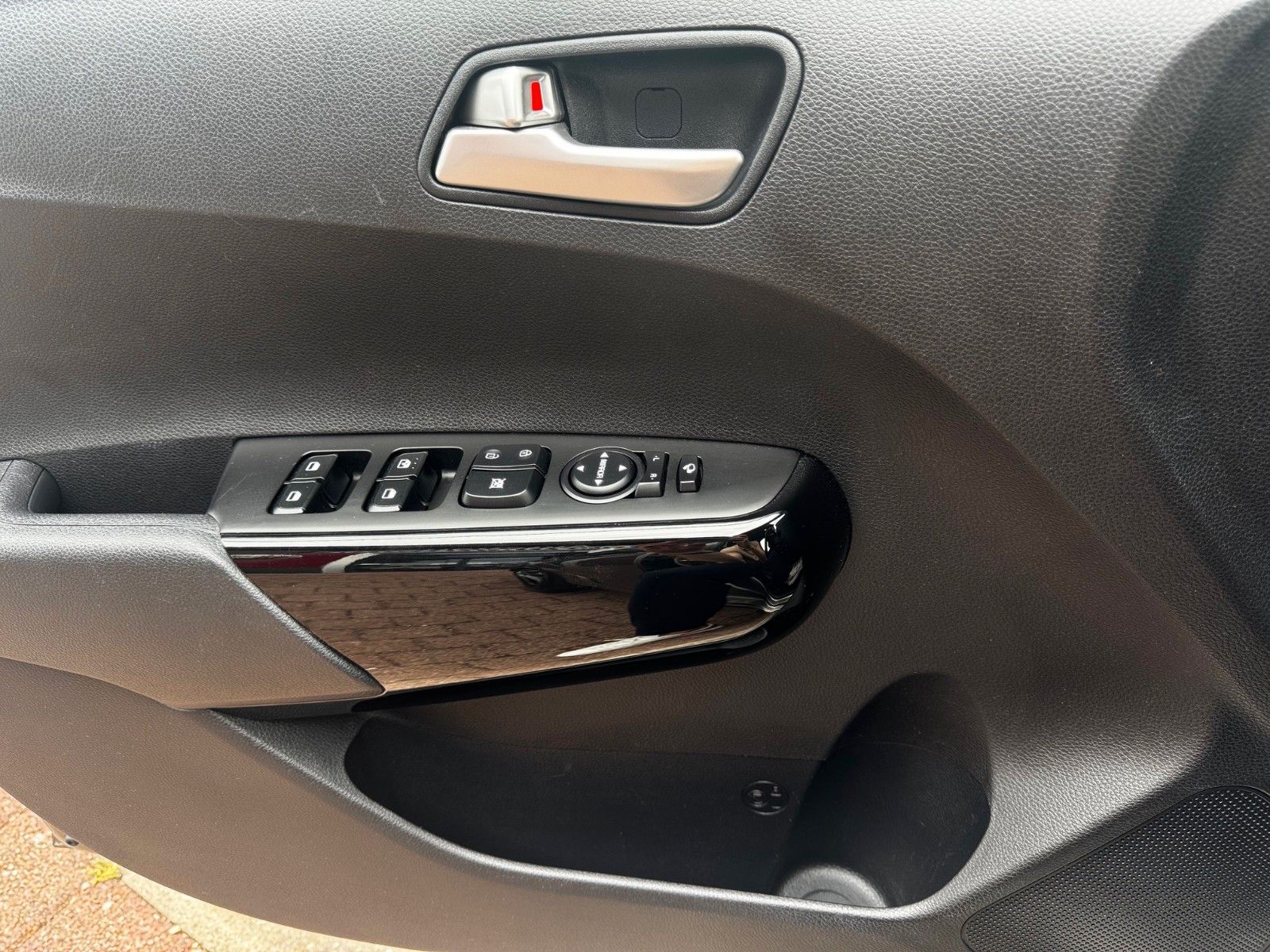 Fahrzeugabbildung Kia Picanto 1.2 SPIRIT Automatik NAVI KAMERA KLIMAUT