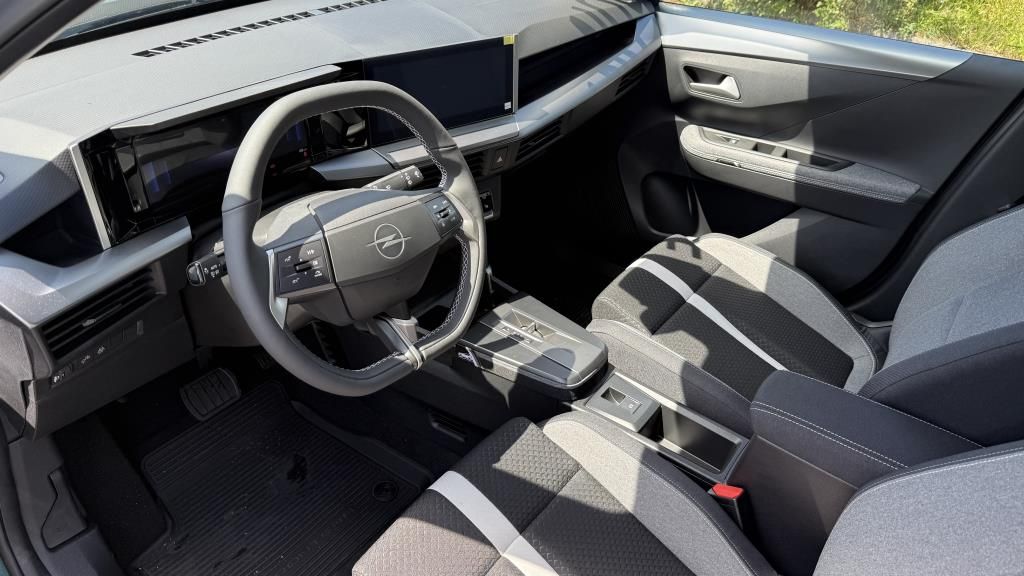 Autohaus Zimpel - Opel Frontera GS Hybrid 1.2 Kamera+Klimaautomatik+Car - Bild 8 Autohaus Zimpel - Opel Frontera GS Hybrid 1.2 Kamera+Klimaautomatik+Car - Bild 8