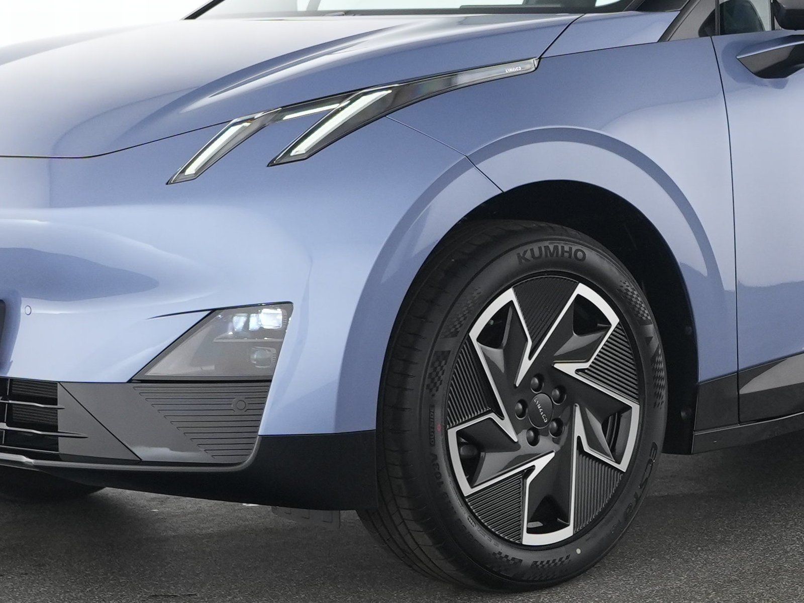 Lynk & Co 02