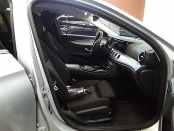 Mercedes E 220 - 7