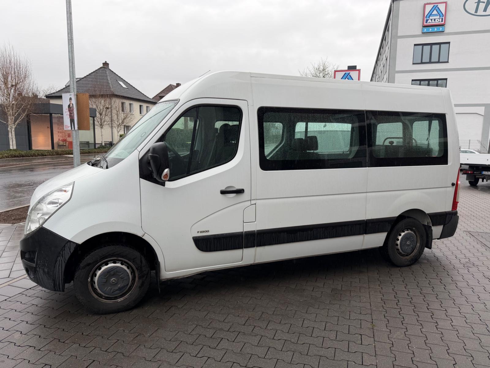 Opel Movano B Kasten 6-SITZE L2H2 3,3t RAMPE