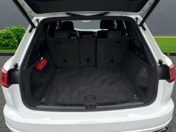Volkswagen Touareg - 7