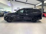 BMW X7 M60 i M-SPORTPAKET PRO PANO CARBON ICONIC 22" - gebrauchte BMW X7 aus dem Jahr 2023