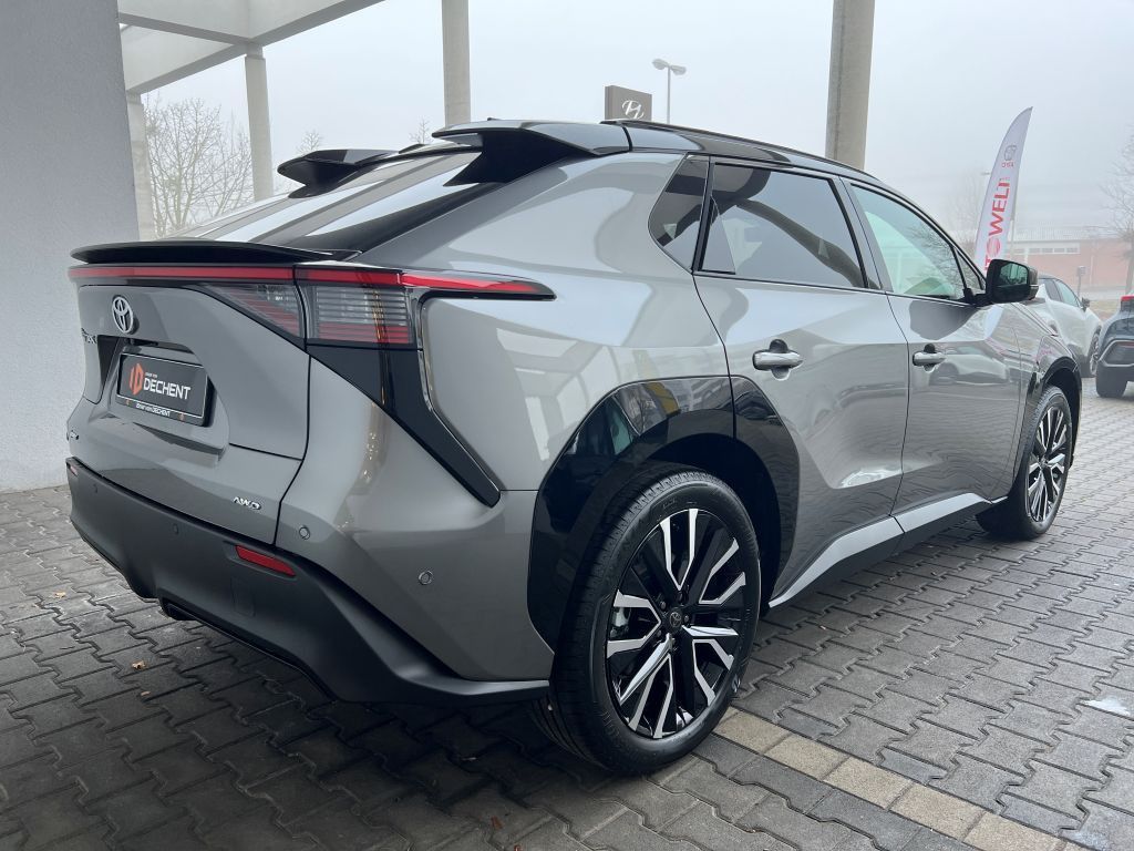 Fahrzeugabbildung Toyota bZ4X AWD Lounge 360,KlimaA,LED,Navi,SHZ,SoundSys