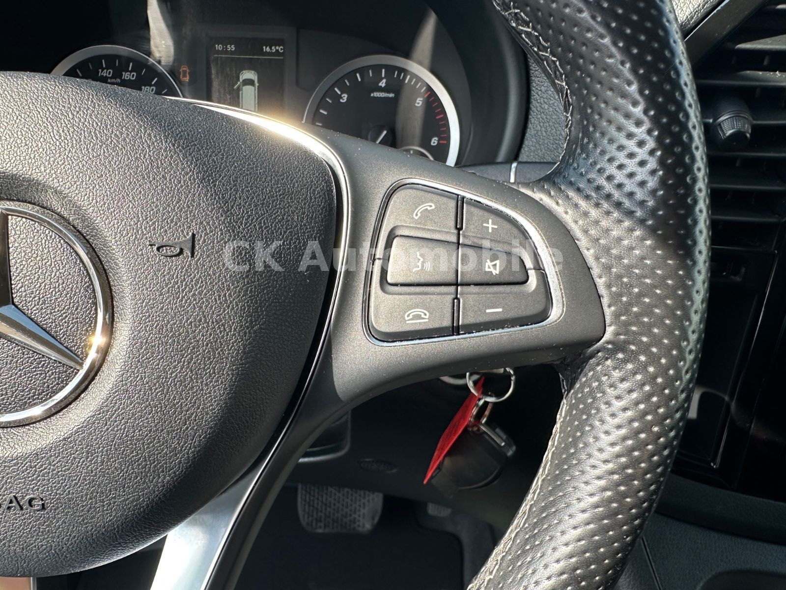 Fahrzeugabbildung Mercedes-Benz Vito Mixto 119 Lang Autom./5 Sitze/Navi/LED/AHK