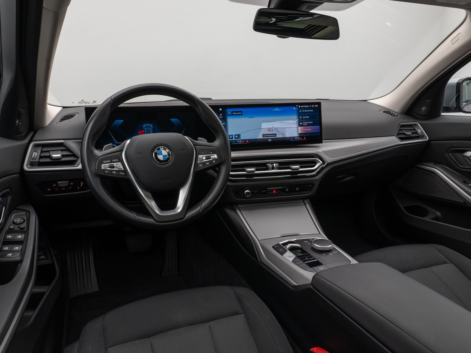 Fahrzeugabbildung BMW 320d Panorama DAB H/K Lordos Stop&Go PDC LED