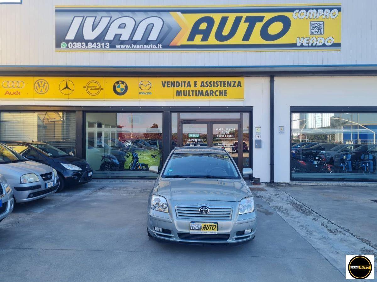 Toyota Avensis Verso
