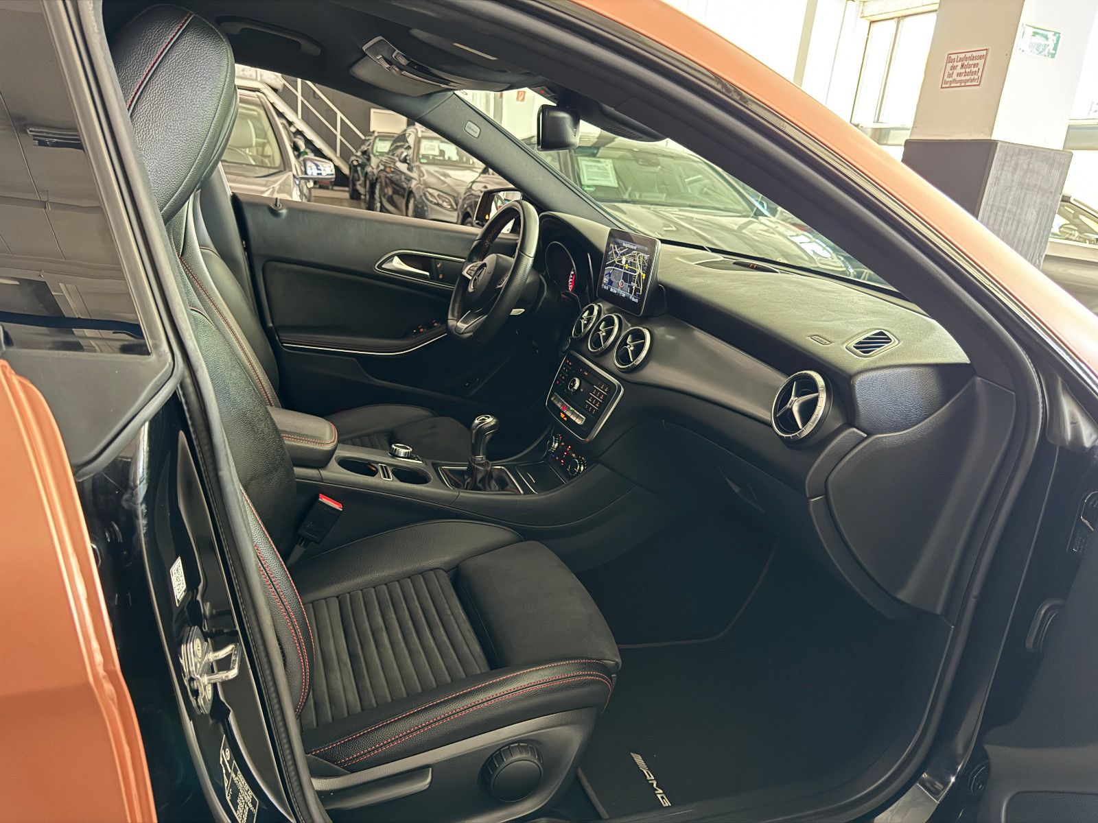 Fahrzeugabbildung Mercedes-Benz CLA 200 SB 3X AMG LINE NIGHT LED MATT FOLIERT