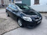 Toyota Auris 1.3 Life / Klimaauto. / Allwetterreifen - Toyota Auris: 1.3