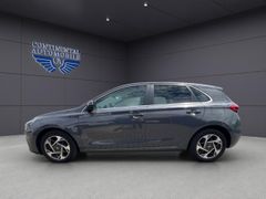 HYUNDAI i30 KLIMA,NAVI,TEMPOMAT,PDC,RFK,AUTOMATIK,BT HYUNDAI i30 KLIMA,NAVI,TEMPOMAT,PDC,RFK,AUTOMATIK,BT