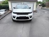 Jeep Grand Cherokee Summit Reserve Head Up Trittbrett - Jeep Grand Cherokee Summit mit Hybrid-Antrieb (Benzin/Elektro)