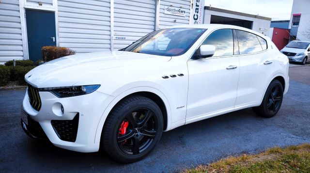 Maserati Levante GranSport Q4 Facelift 20" Soft H&K VOLL!